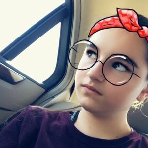 Meet your Posher, Hailey